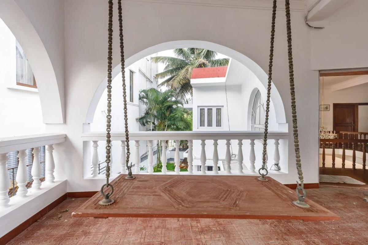 Westside Bungalow By Jadecaps Nr Wtc Rajajinagar Villa Bangalore Eksteriør billede