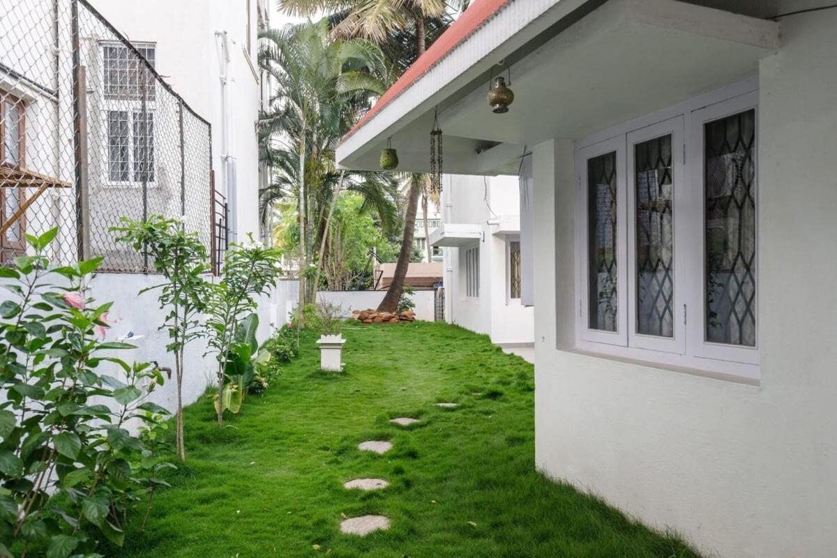 Westside Bungalow By Jadecaps Nr Wtc Rajajinagar Villa Bangalore Eksteriør billede